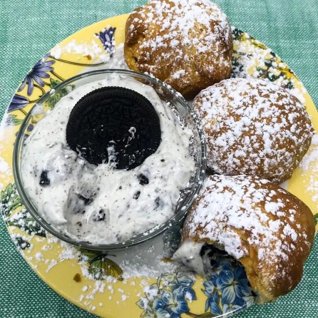 Air Fryer Oreos With Oreo Dip