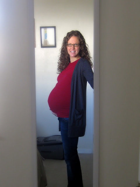 36 weeks pregnant self-portrait