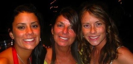 [liz+mom+me+wedding.bmp]