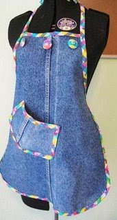 Totally Tutorials: Tutorial - How to Make a Full Apron from a Pair of Jeans