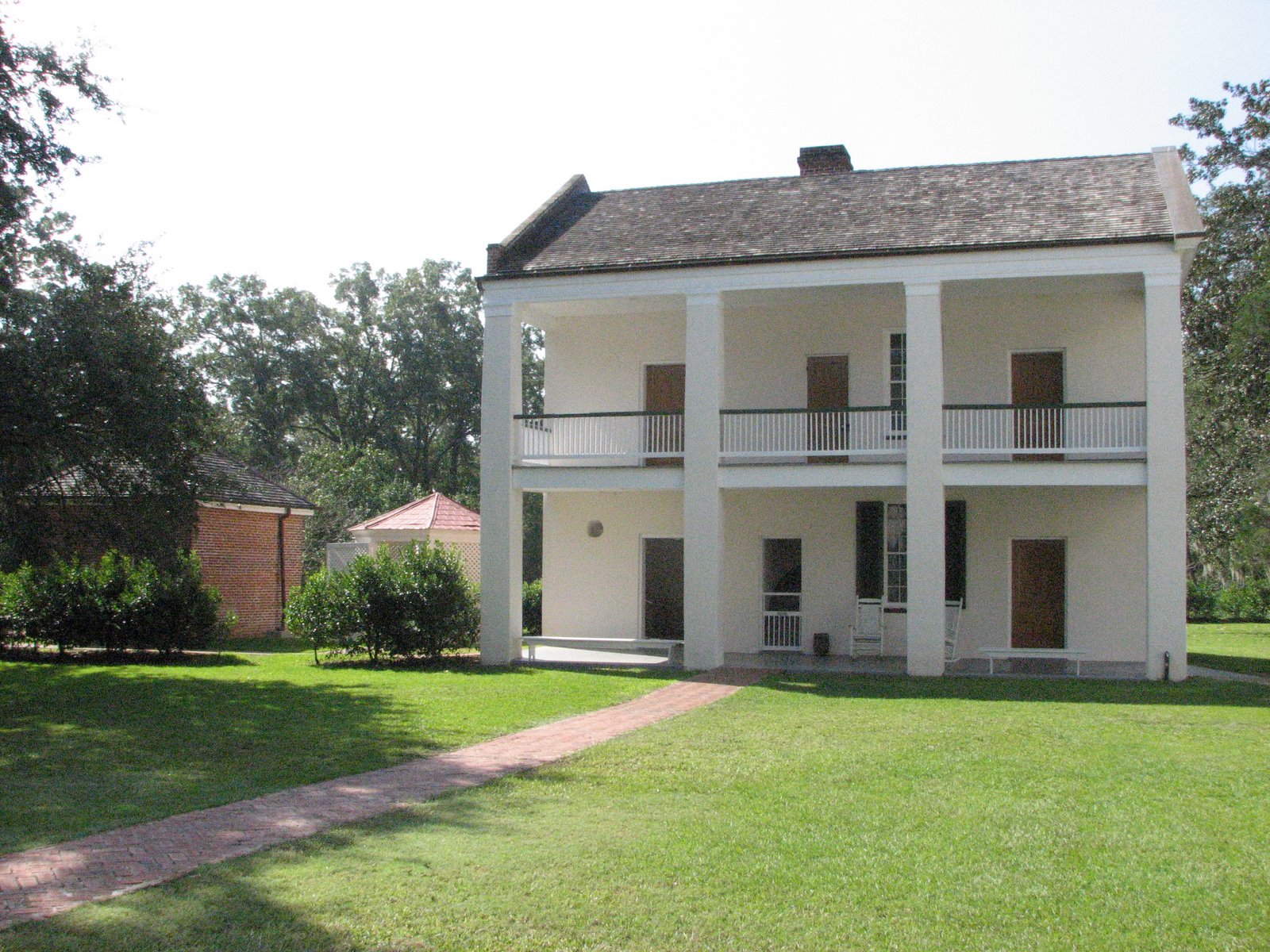 [Melrose+OutBuilding.JPG]