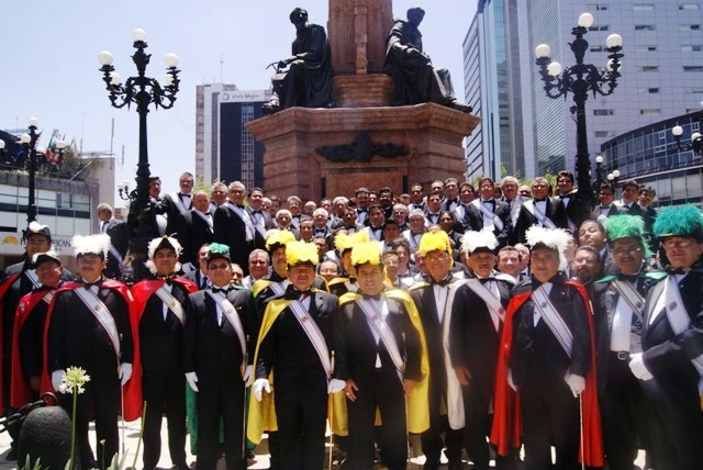 Biblioteca y Galeria de la SMHE Caballeros de Colón 2010.