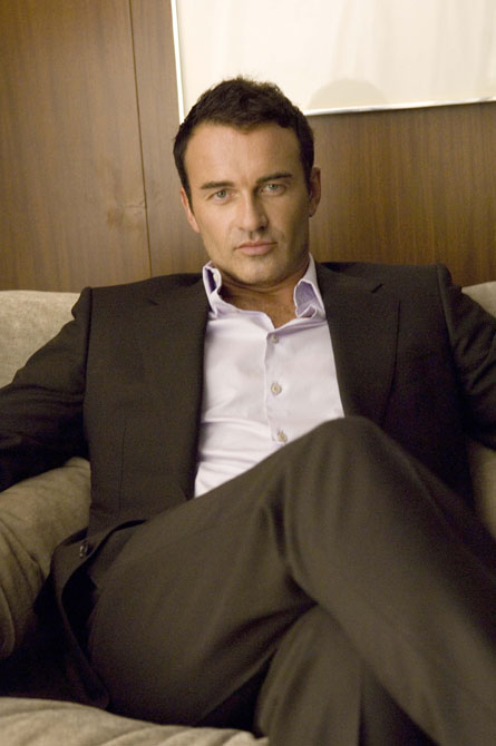 [julian-mcmahon-nt03.jpg]