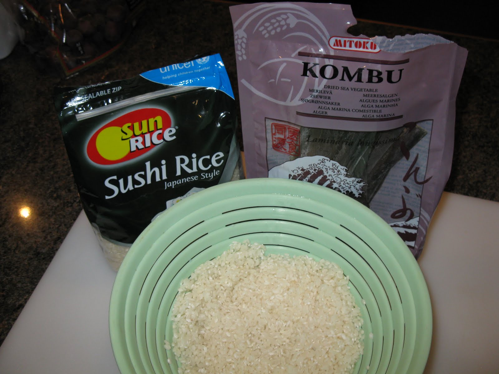 The Well Travelled Spatula: Makin' Maki, or On a Roll with Sushi!