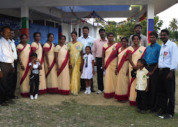 சேனையூர் மத்திய கல்லூரியின் இன்றய அதிபரும் ஆசிரியர்களும்