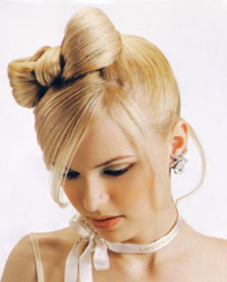 Ponytail is a fast formal hairstyle, but there are several models