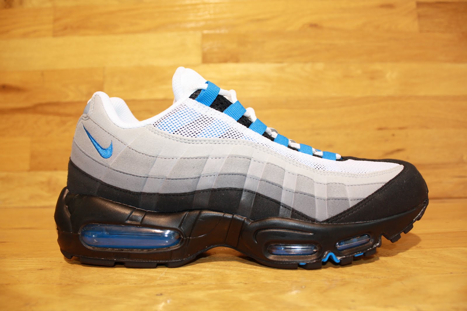 air max 95 grey and turquoise