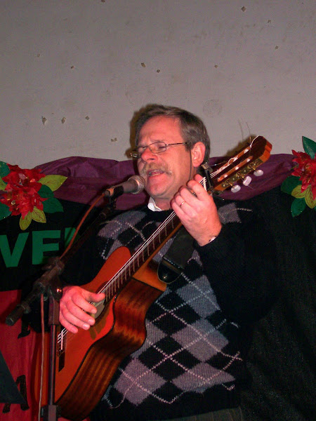 Bajo y guitarra.