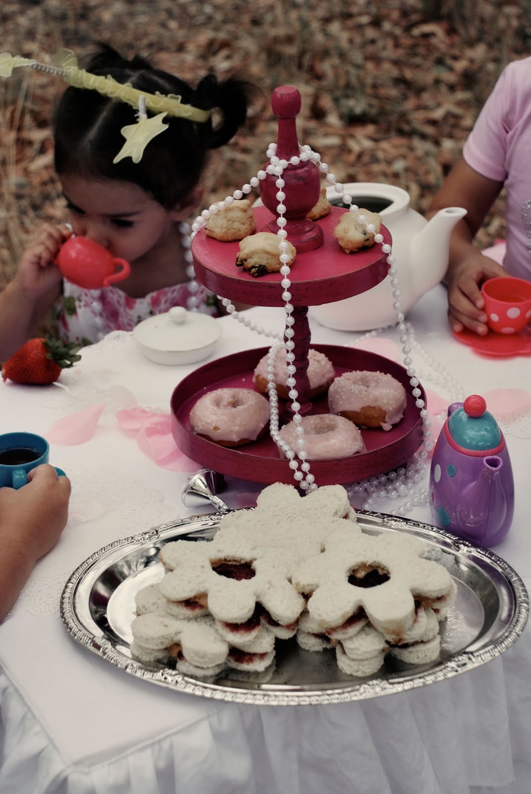 The Planner and The Procrastinator: Girly Girls Tea Party