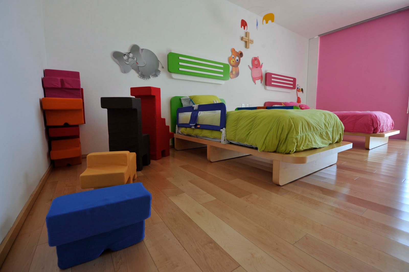 CUBO 3 taller de diseño Habitacion Infantil. Nanos