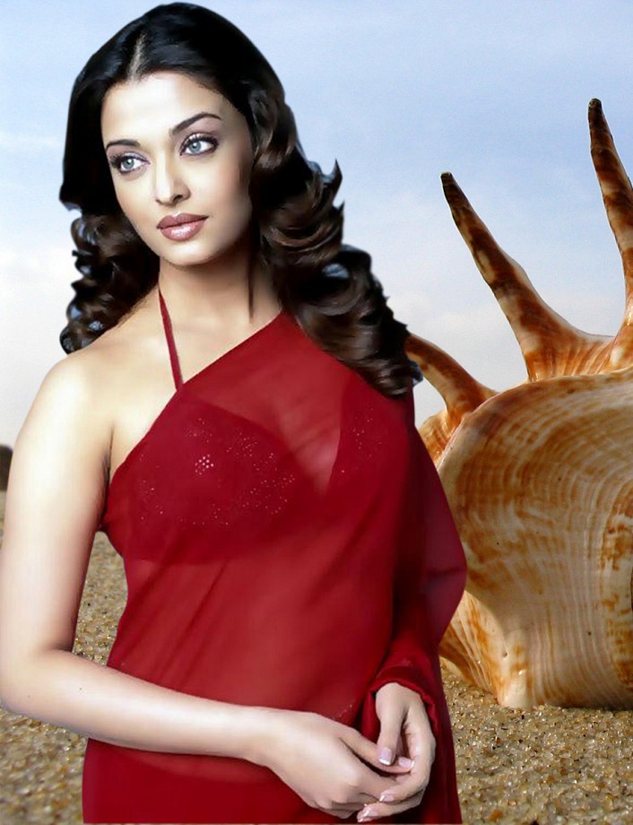 Aishwarya Rai Looking Hot Red Saree Aamna Shariff Photos