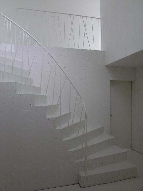 [stairs+-house-in-sixer+via+stairporn.org.jpg]