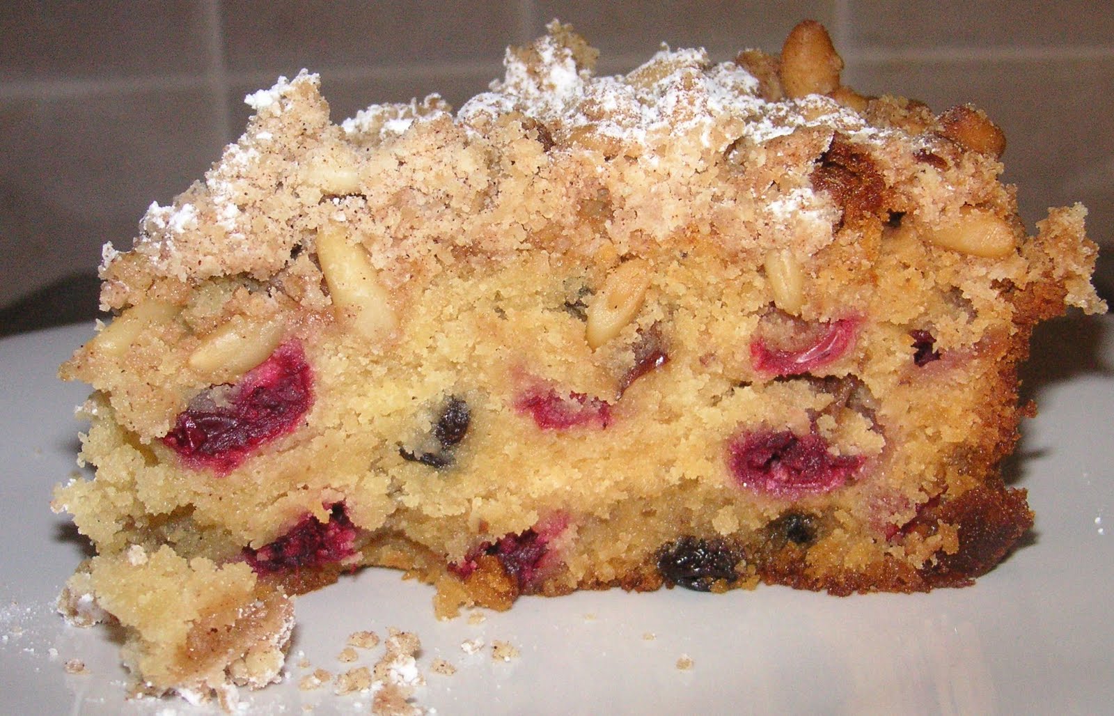 The Caked Crusader: Cranberry and mincemeat streusel cake