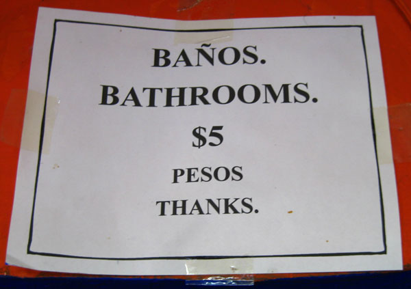 [bathroom-tulum-paysign-mexico-oct8-2008.jpg]
