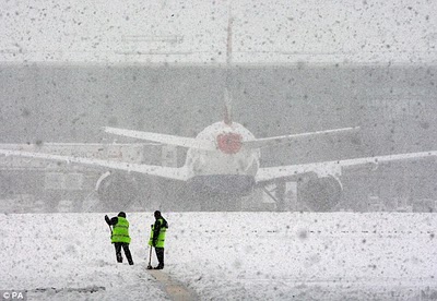 planes%2Bgrounded.jpg