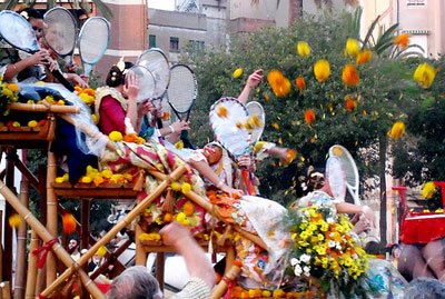 [Batalla_de_flores-1.jpg]