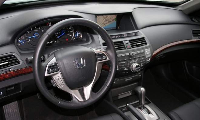 [interior-Honda-Accord-Crosstour-EX-L.jpg]