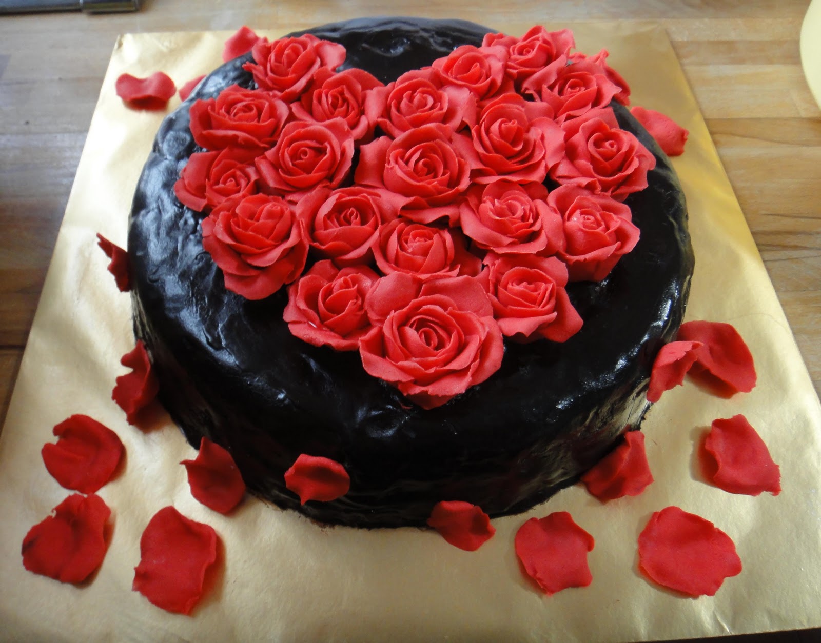 Baker Girl Red Roses Anniversary Cake