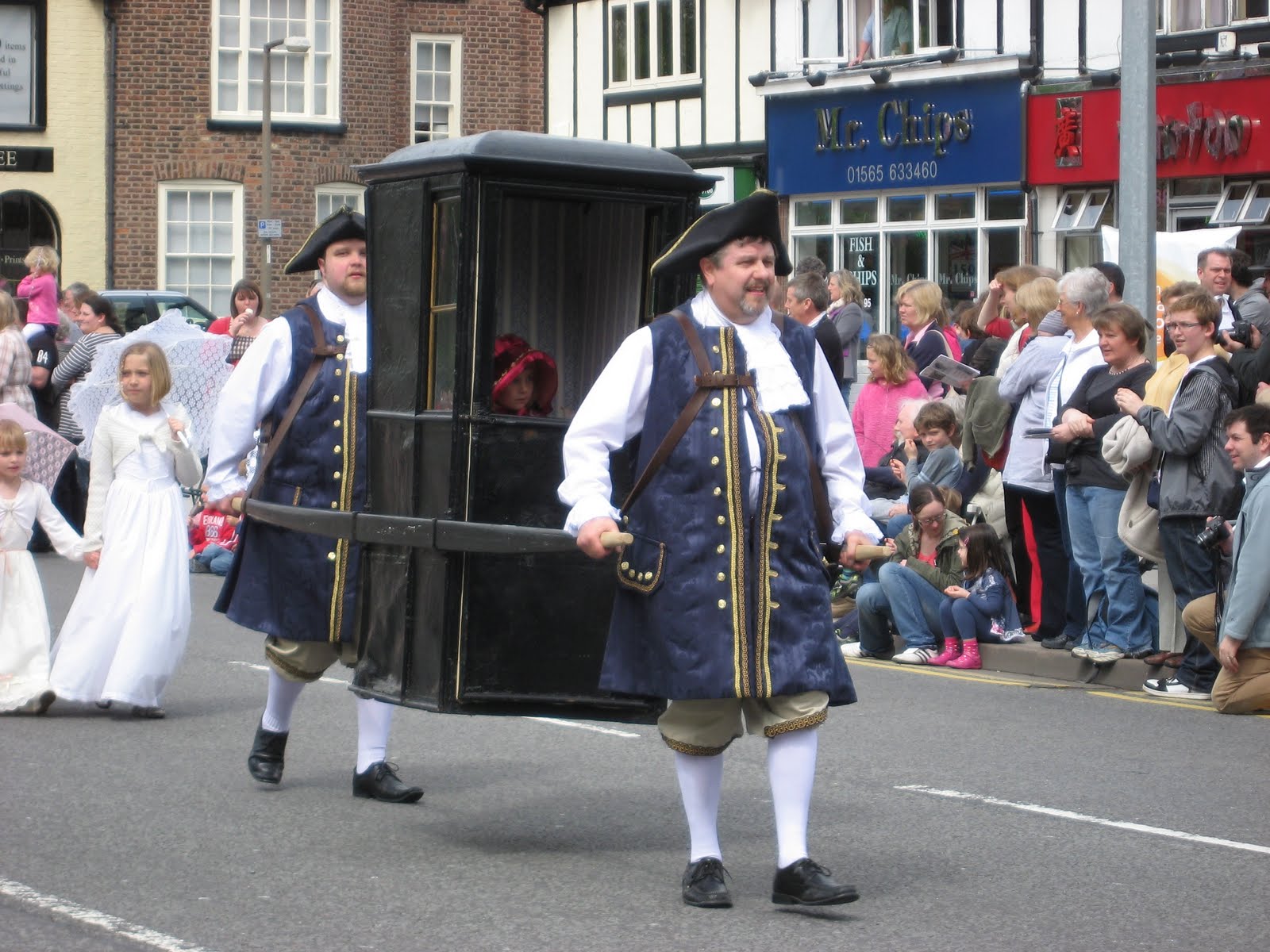 Sue Wilkes Knutsford ‘Royal’ May Day
