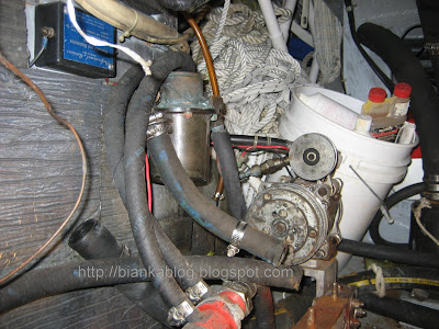 THE BIANKA LOG BLOG: Going Electric: Part 2: The engines out! Now what?