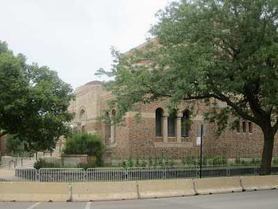 What's the weather down there?: KAMII - the oldest synagogue of Chicago