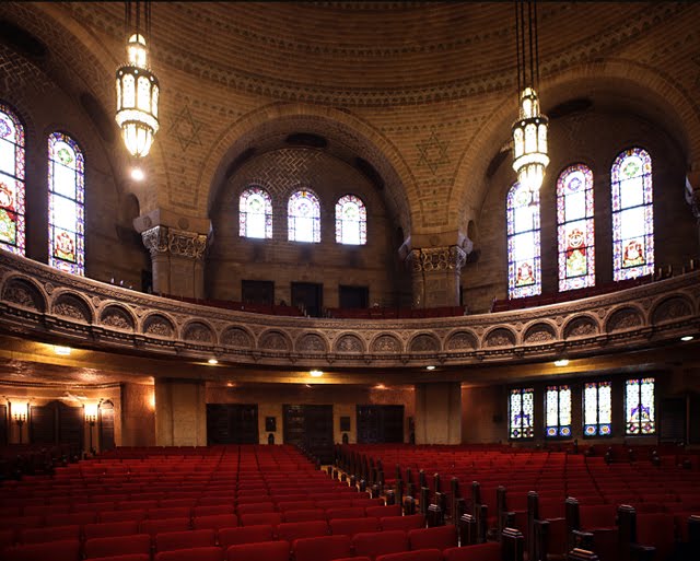What's the weather down there?: KAMII - the oldest synagogue of Chicago