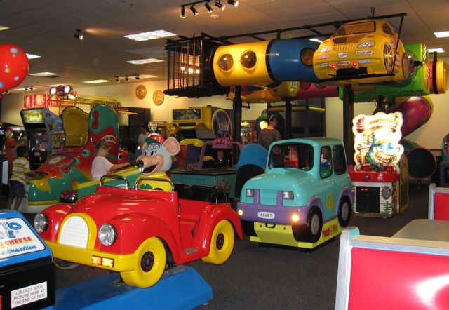 Chuck E Cheese Toddler Play Area – Bianoti