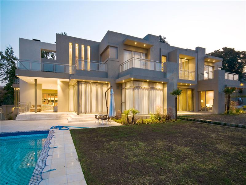 Luxury Mansion on Eccleston Crescent in South Africa | Luxury Mansions