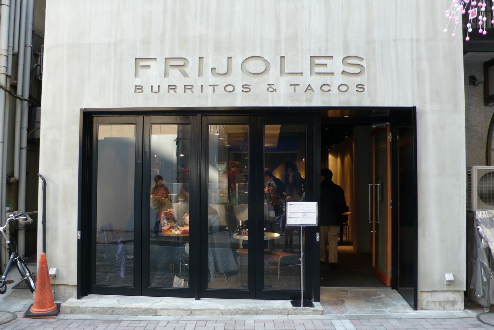 Za Salaryman Frijoles, the Chipotle of Japan
