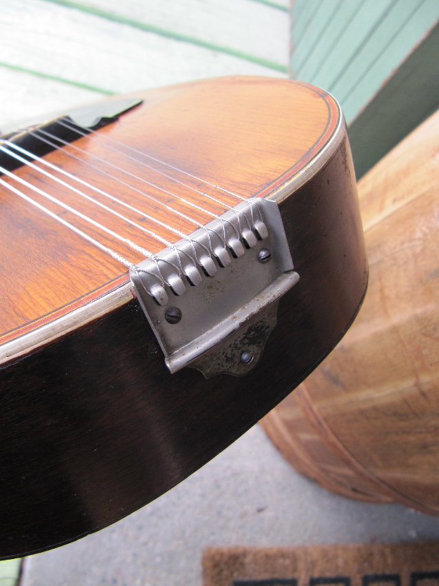 c.1920 Victoria Mandolin