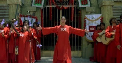[Santa-Sangre-Blanca-Guerra-5.jpg]