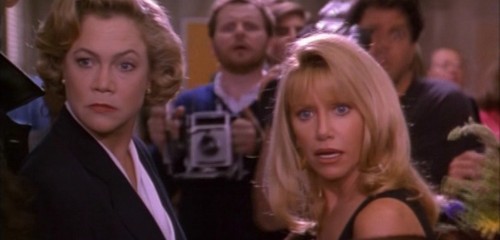 [Serial-Mom-Suzanne-Sommers-8.jpg]