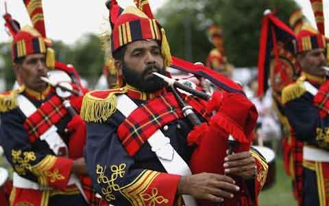 [PakistanPataliaPipeBandGlasgow.bmp]
