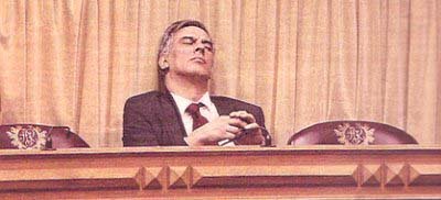 [deputado_dormir.jpg]