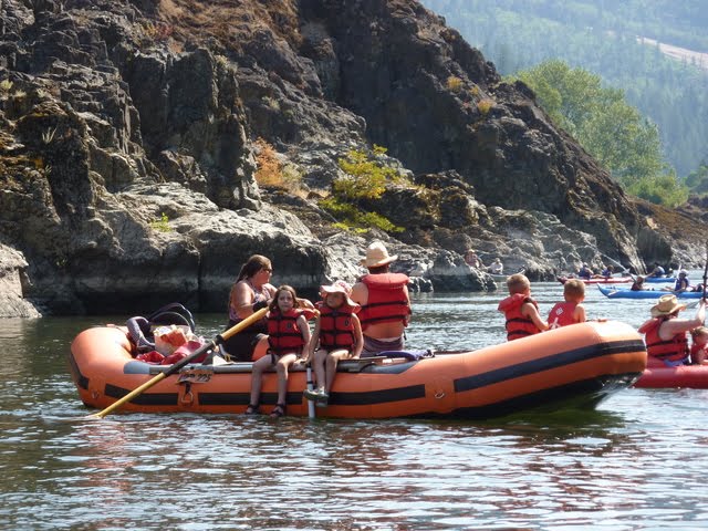 [Oregon+River+Rafting+Trips+August+1a.jpg]
