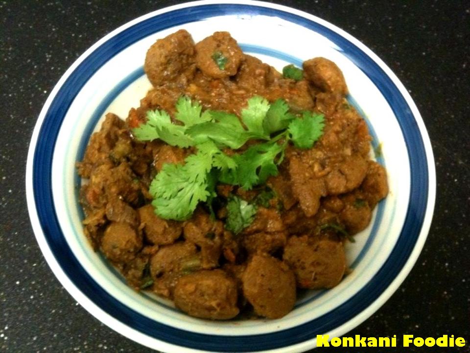 konkani-foodie-vegetarian-soya-keema-curry