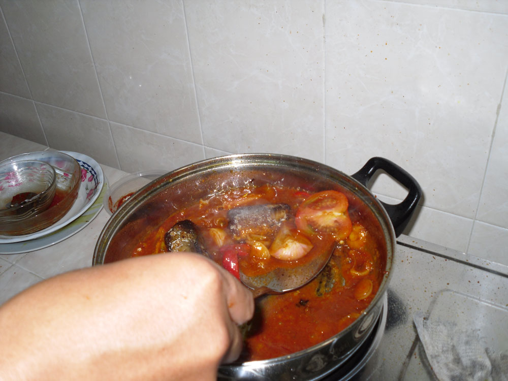 [tangan+hubby+memasak.jpg]