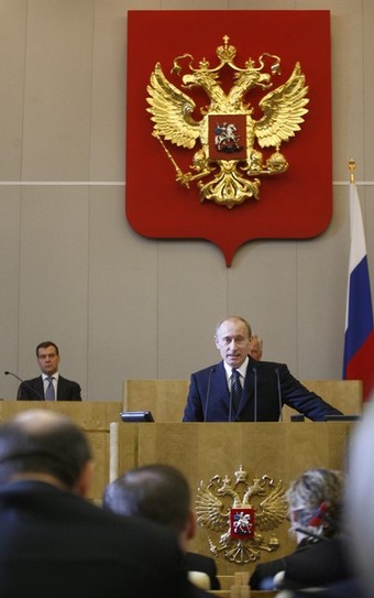 [putin+medvedev+duma.jpg]
