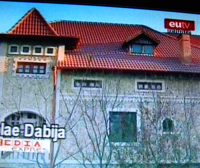 [Palat+Nicolae+Dabija+Lacul+Morii+Chisinau.JPG]