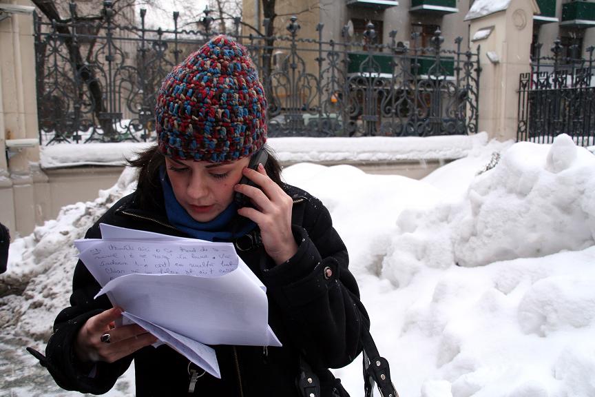 [Miruna+live+fie+ninsoare+fie+vant.jpg]