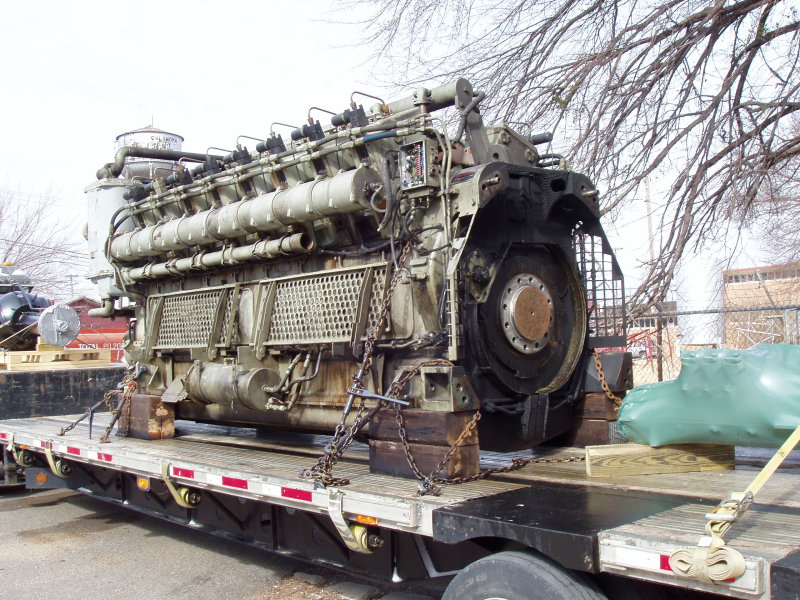 Двигатель тепловоза 10д100. Он д 100. Коленчатый вал дизеля 10д100 чертежи. Двигатель тепловоза 2тэ116. Топливный насос тепловоза 2тэ10м.