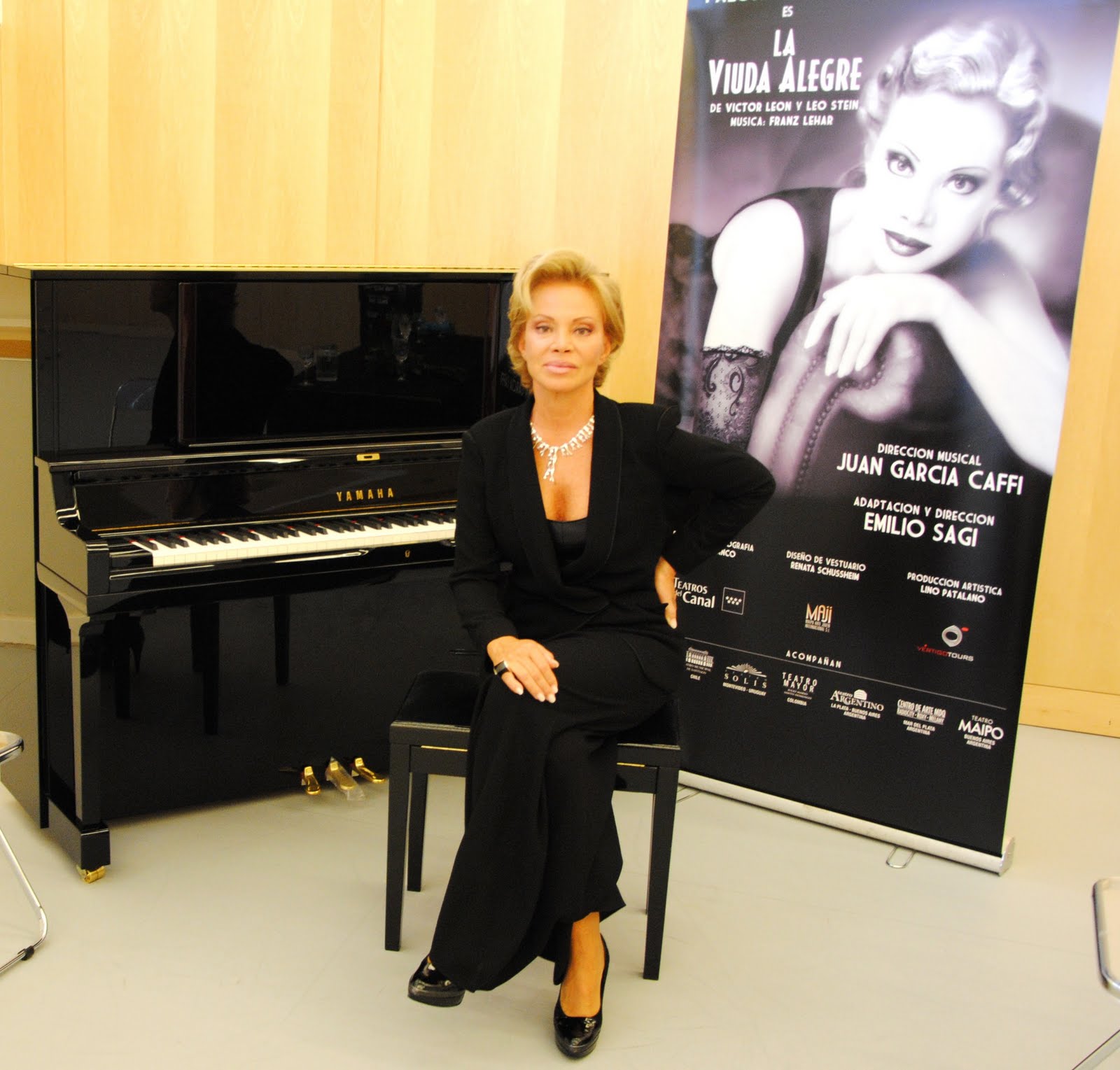 David Waldorf: xx. Entrevistando a Paloma San Basilio .xx