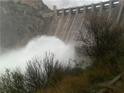 http://1.bp.blogspot.com/_0pXn-YWL7wc/S5YCVigmKVI/AAAAAAAABTo/XPShPVfD6b8/s400/iznajar4.jpg