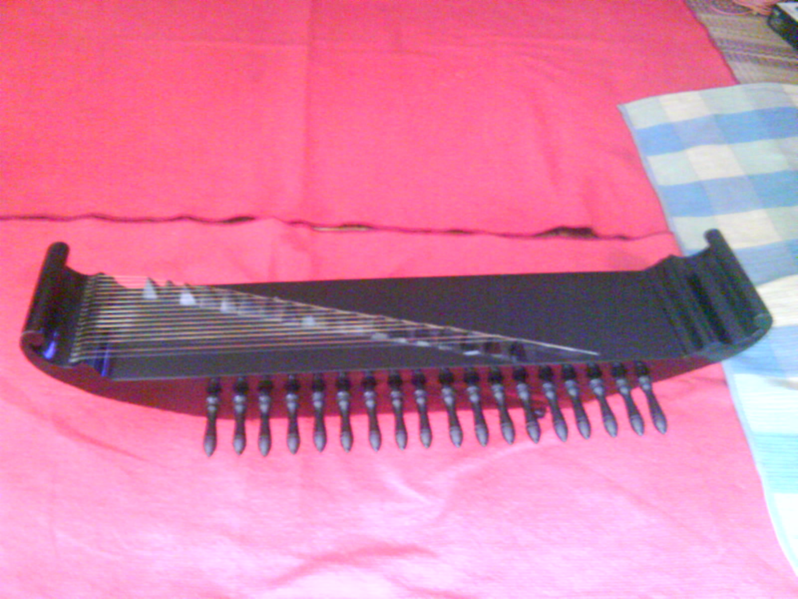 dani mustopa: menjual alat musik kesenian sunda ( kacapi, kecapi ...