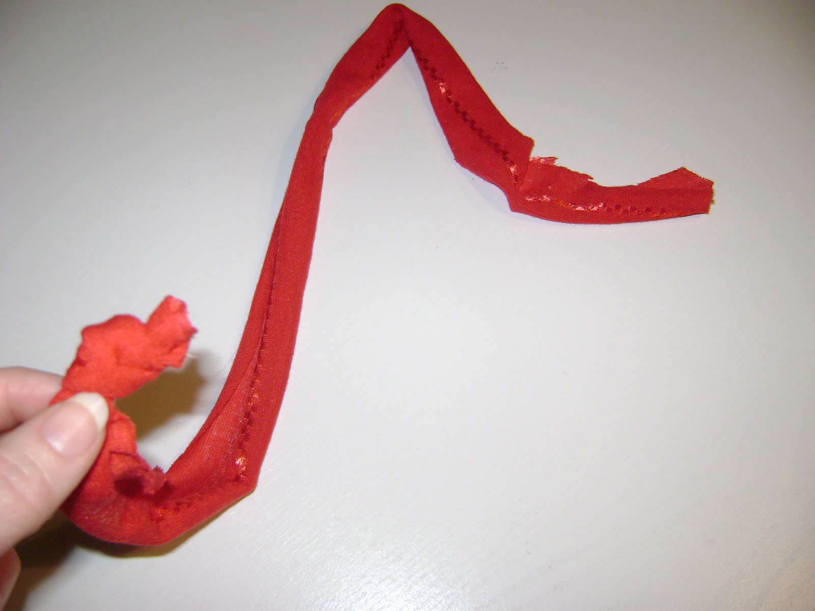 Homemaker in Heels 2 NoSew Rosette Fabric Flower