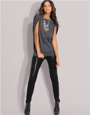 camiseta y leggings Asos