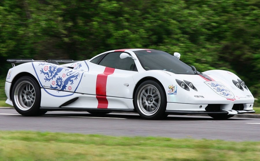 Zonda S 7.3, blue body, beige/blue cockpit, RHD, #76031 - Page 2 ...