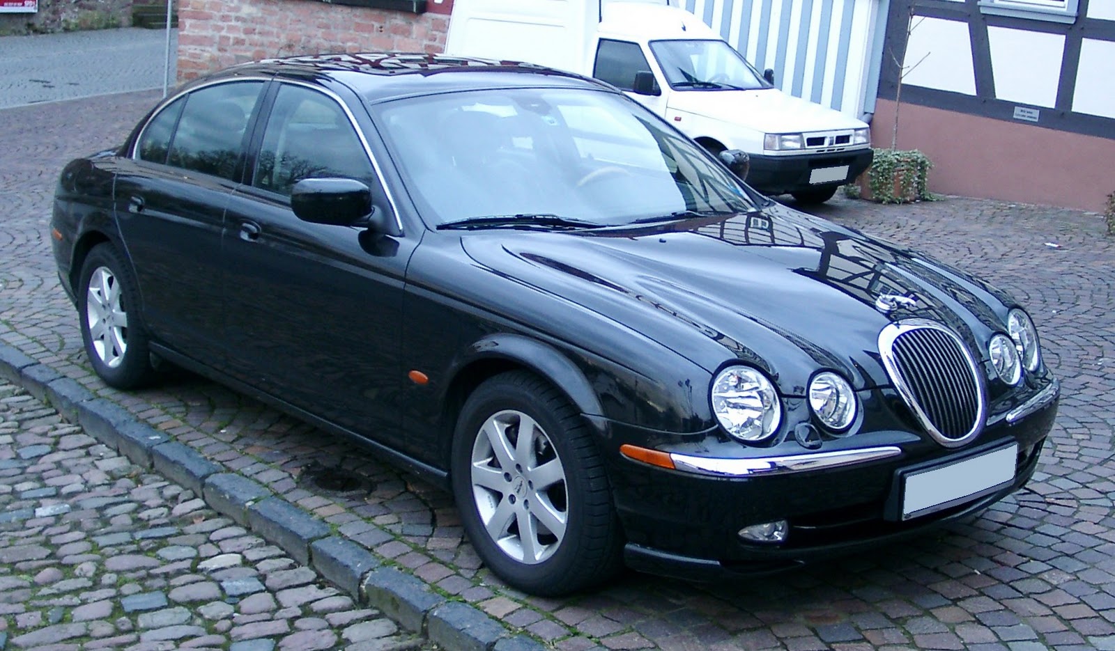 Jaguar Cars & Specifications: Jaguar S Type