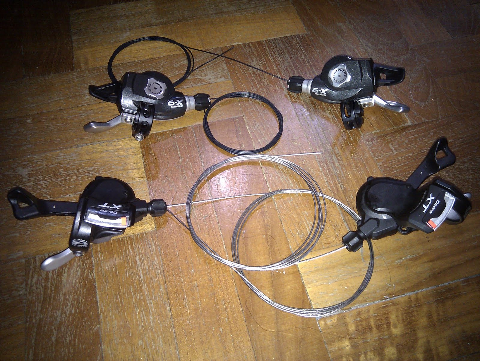 Hands On Bike XT Shifter vs X9 Shifter