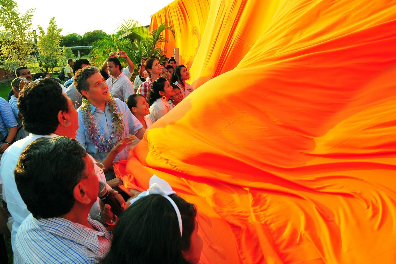 Acciones Juan Sabines: El gobernador de Chiapas inaugura aulas y MIGOS ...